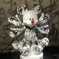 懿清艺术｜潮流系列：30x30cm 多手多腳米奇 藝術塗鴉收藏公仔