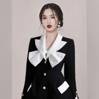 黑色小禮服2024早春新款黑白撞色氣質復古名媛高級感收腰洋裝女